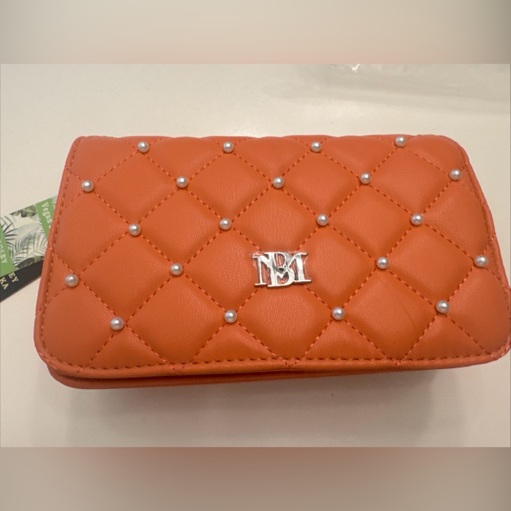 Elegant Orange Quilted Crossbody Bag